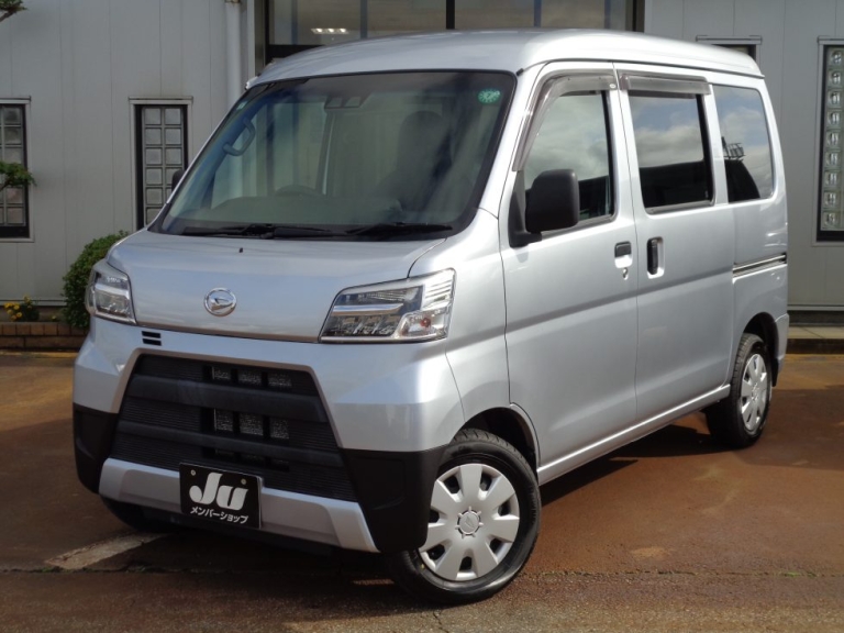 R2年式　ハイゼットカーゴ　スローパー“SAⅢ”　4WD　入荷しました！！