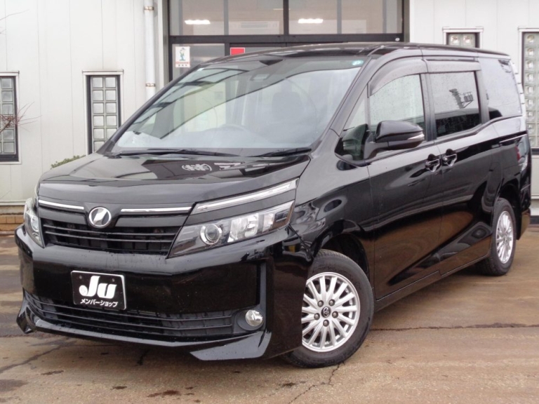 トヨタ ヴォクシー